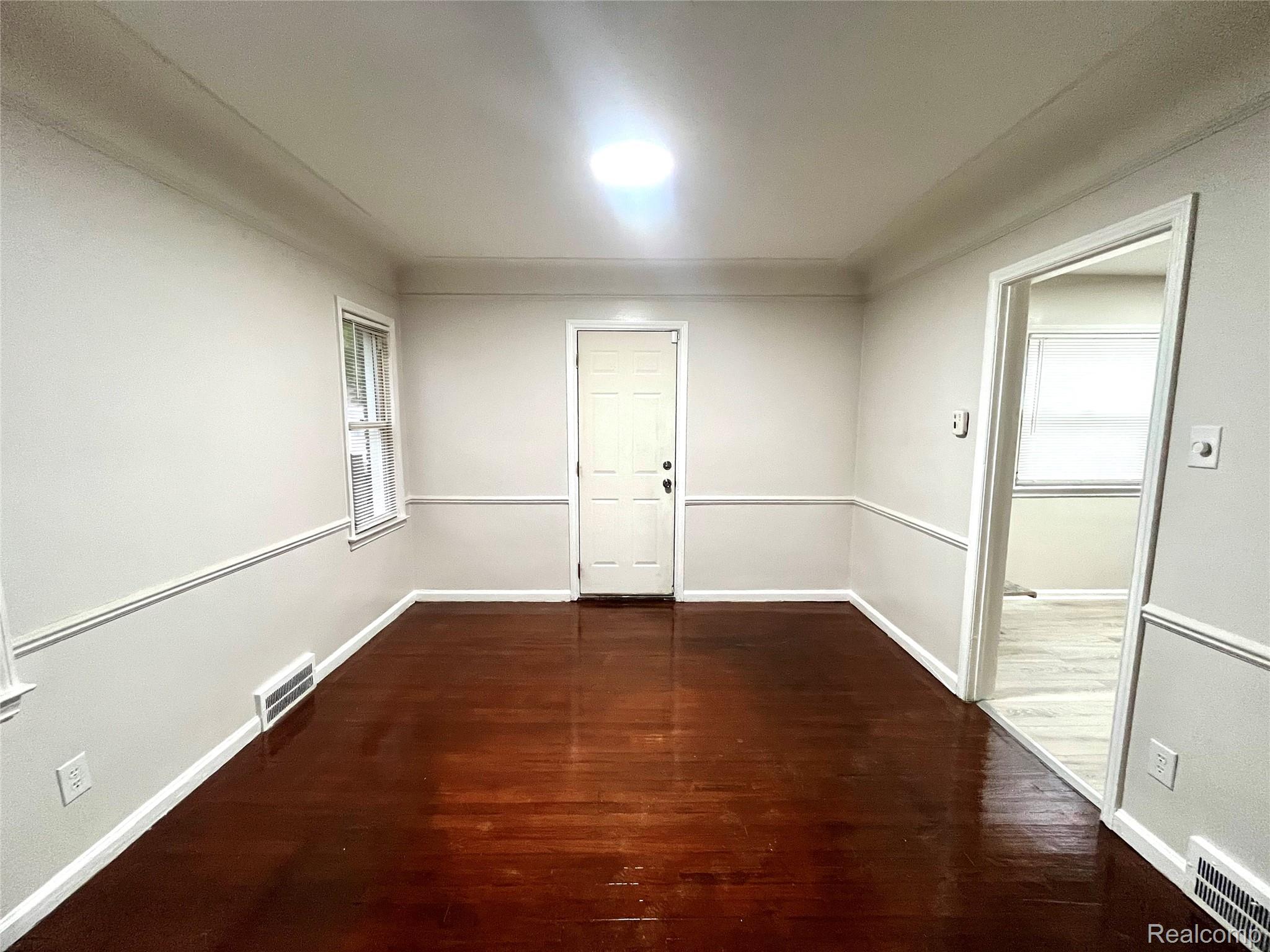 Detroit City, Michigan 48224, United States, 3 Bedrooms Bedrooms, ,2 BathroomsBathrooms,Residential,Active,182531