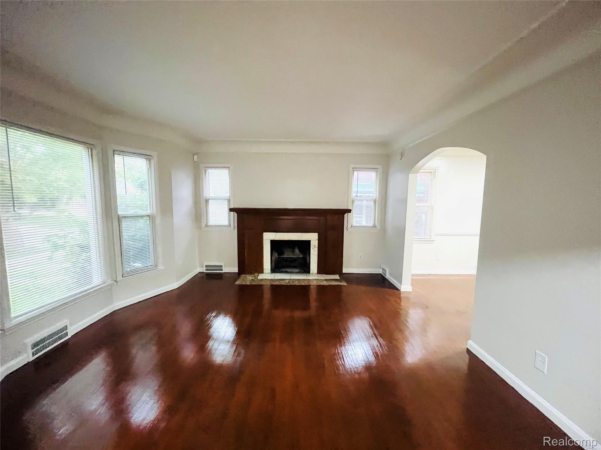 Detroit City, Michigan 48224, United States, 3 Bedrooms Bedrooms, ,2 BathroomsBathrooms,Residential,Active,182531