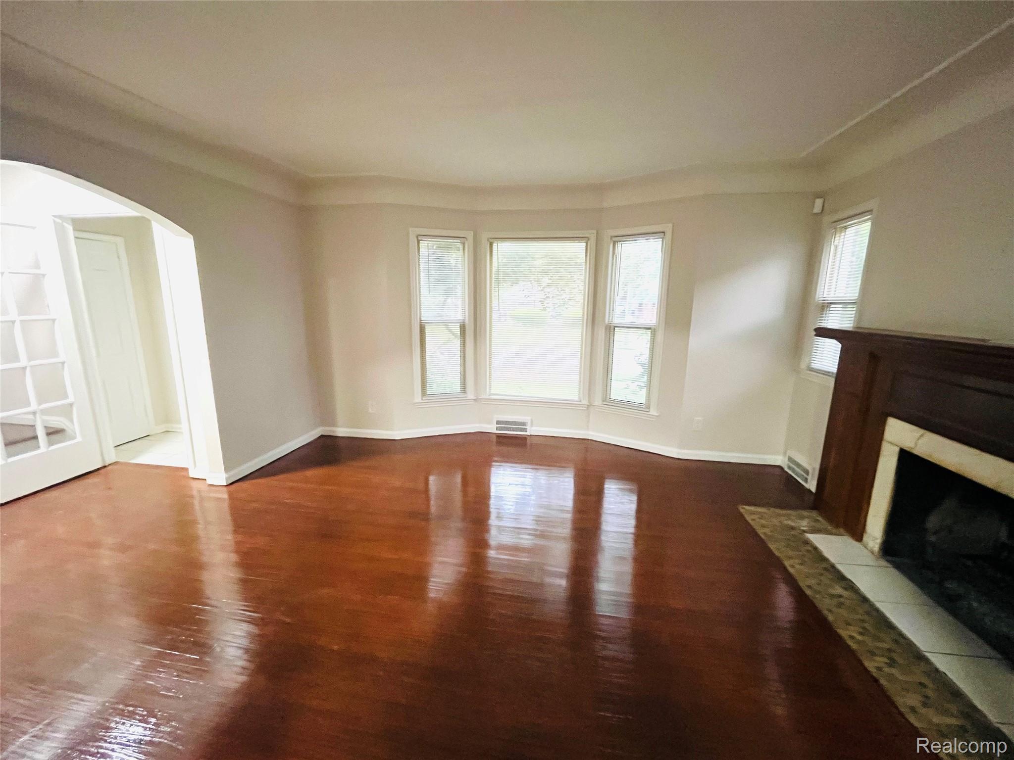 Detroit City, Michigan 48224, United States, 3 Bedrooms Bedrooms, ,2 BathroomsBathrooms,Residential,Active,182531