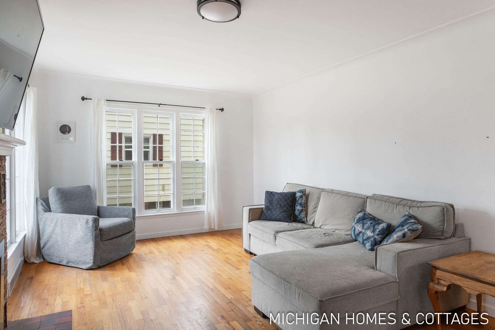 142 W 22nd Street