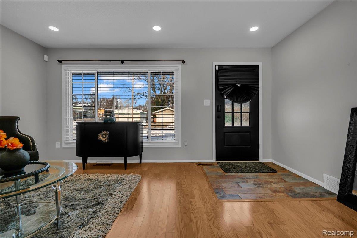 33027 Meadowlark Street