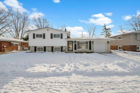 33027 Meadowlark Street Farmington City MI 48336