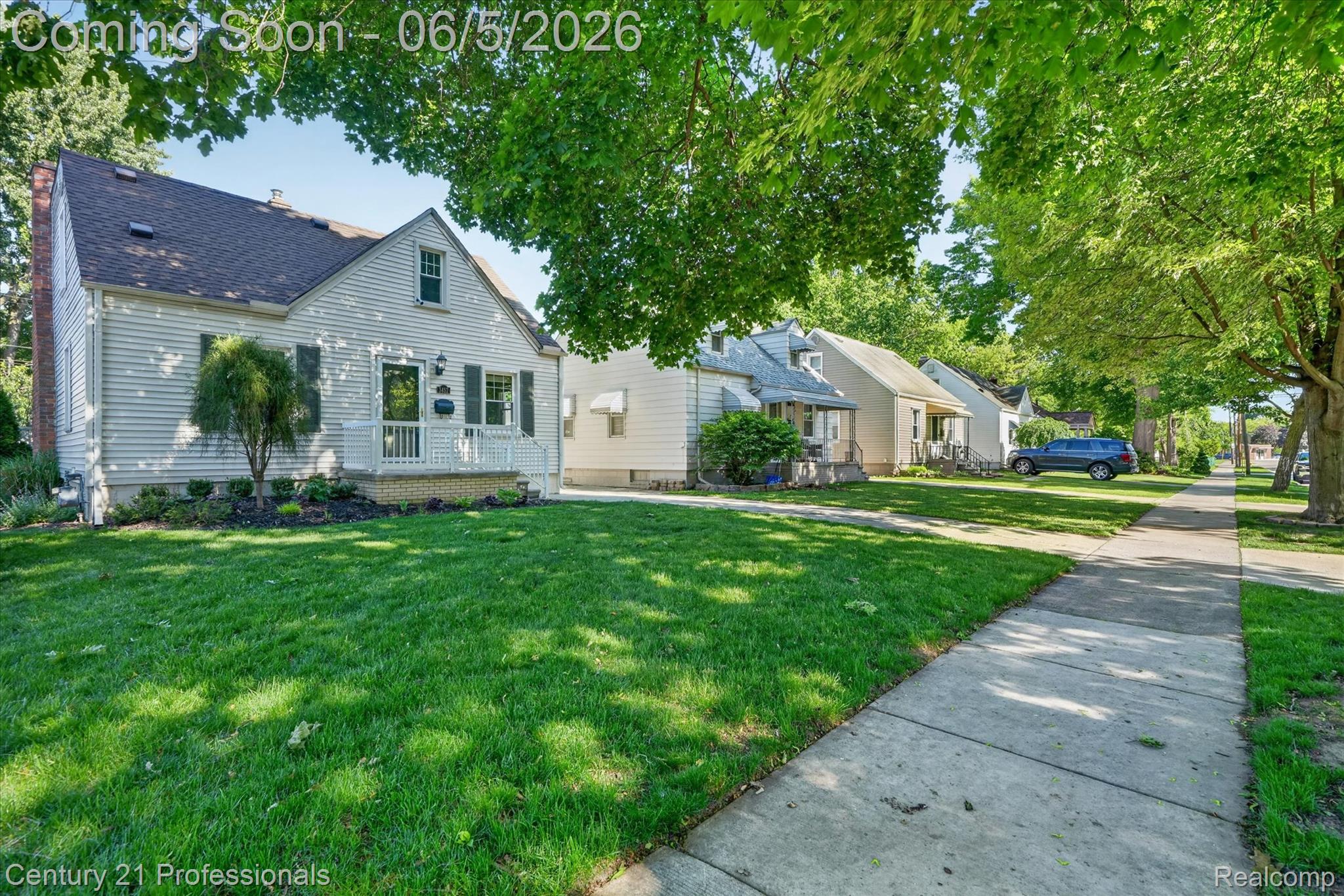 3457 Woodside Street