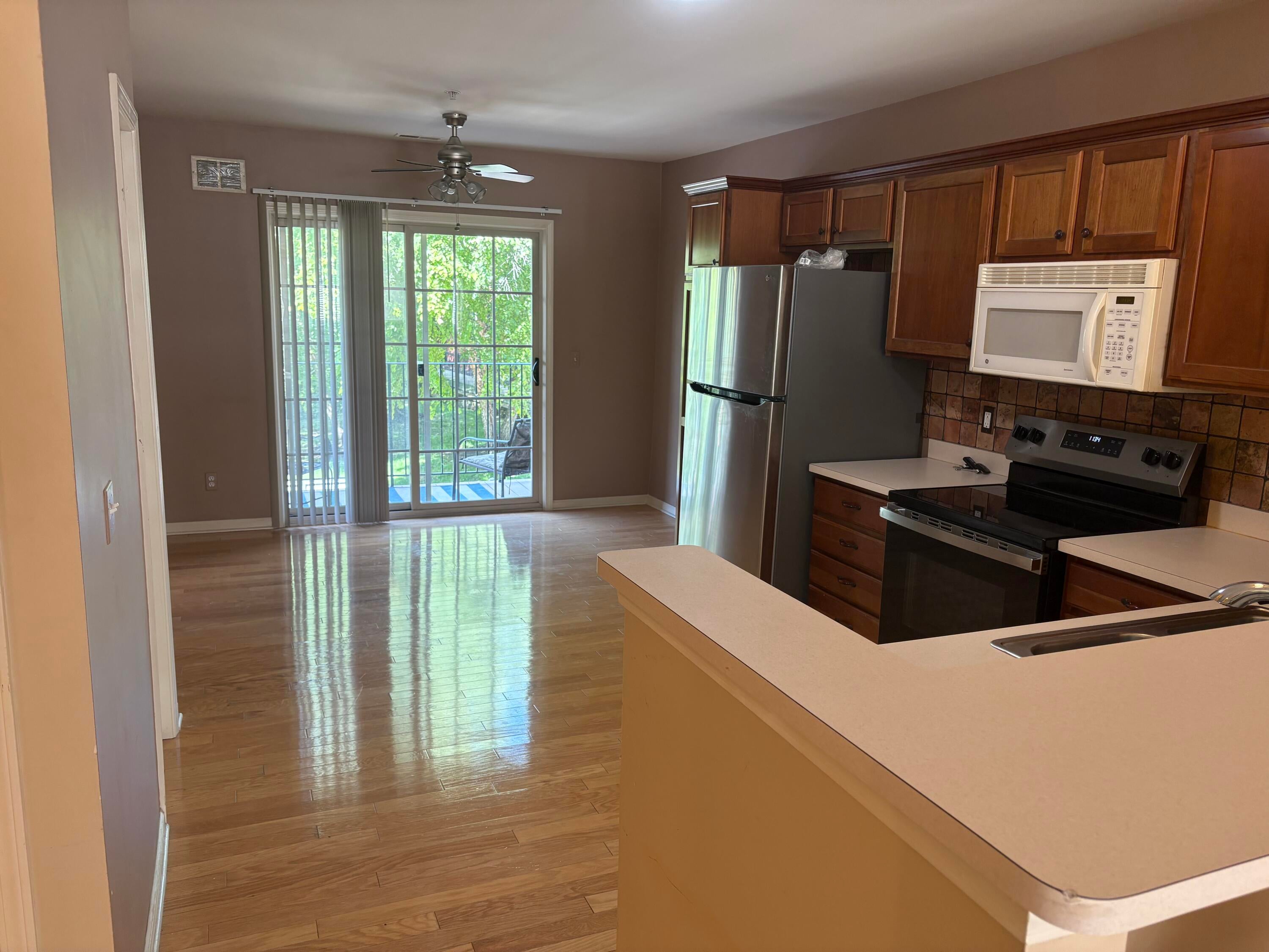 660 Village Lane