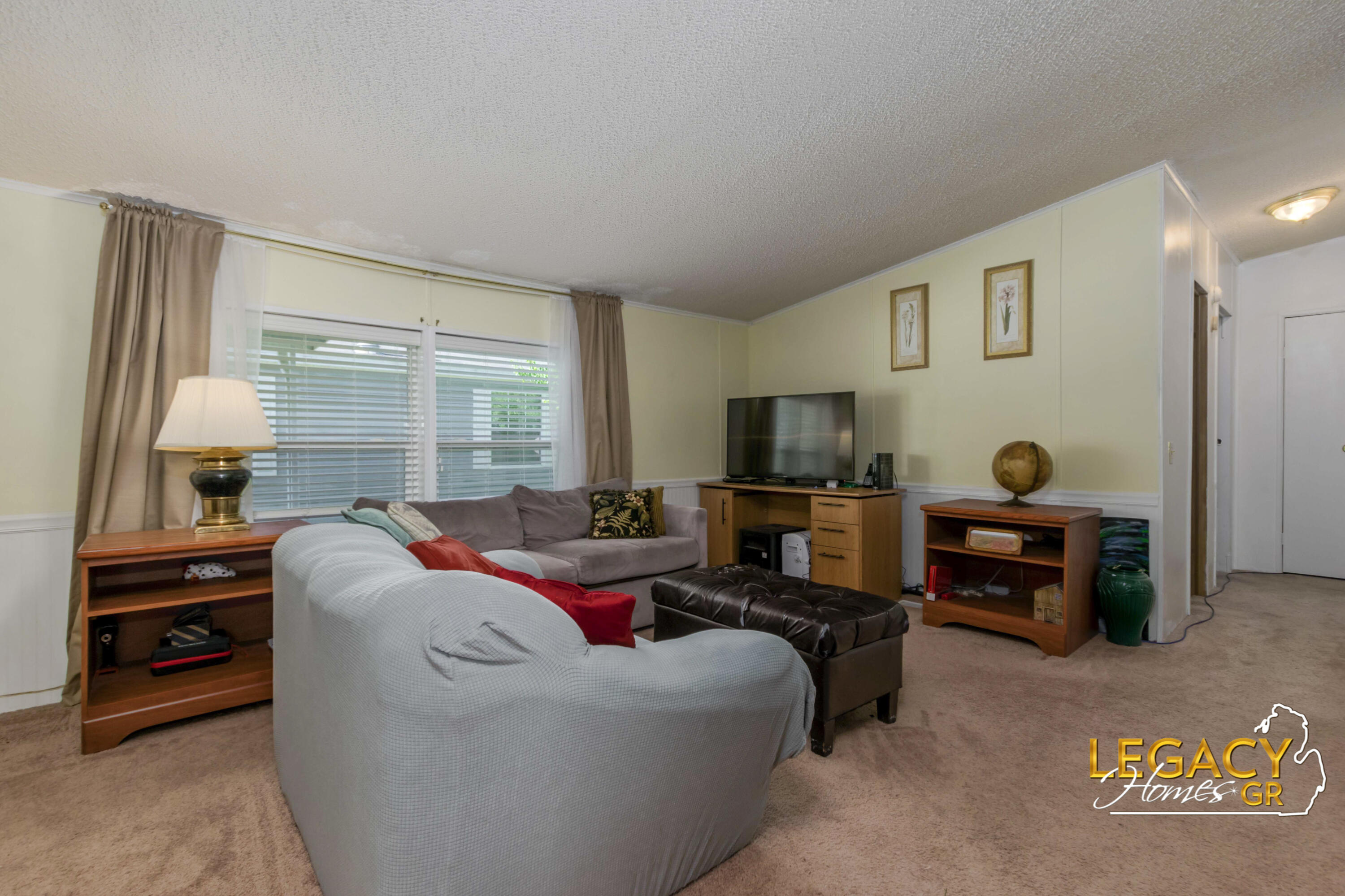 1163 Maple Leaf Lane NW