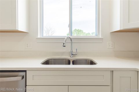 Tiny photo for 2001 Crested Butte Drive, White Lake Charter Township, MI 48383 (MLS # 20261003049)