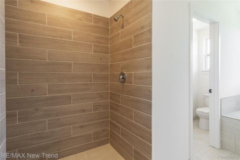 Tiny photo for 2001 Crested Butte Drive, White Lake Charter Township, MI 48383 (MLS # 20261003049)