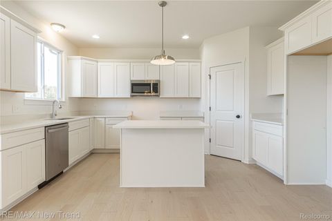 Tiny photo for 2001 Crested Butte Drive, White Lake Charter Township, MI 48383 (MLS # 20261003049)