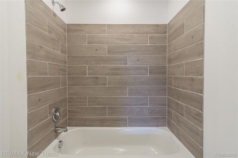 Tiny photo for 2001 Crested Butte Drive, White Lake Charter Township, MI 48383 (MLS # 20261003049)