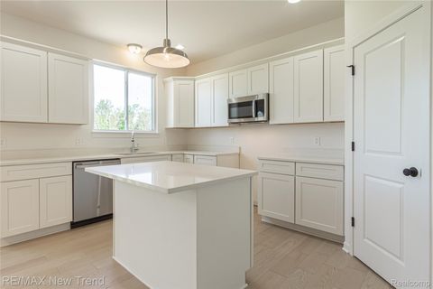 Tiny photo for 2001 Crested Butte Drive, White Lake Charter Township, MI 48383 (MLS # 20261003049)