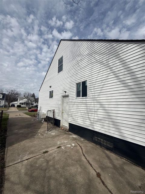 Tiny photo for 7762 Greenview Avenue, Detroit City, MI 48228 (MLS # 20261020333)