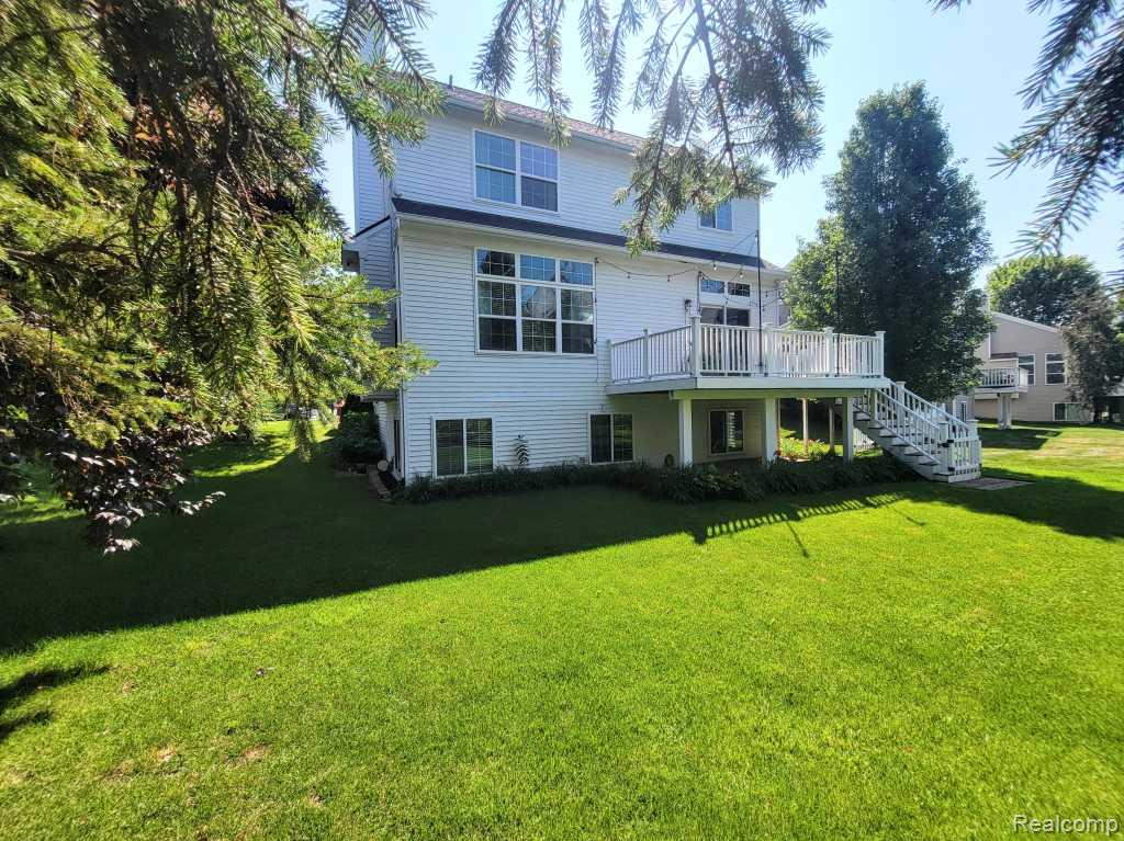 124 Champlain Boulevard