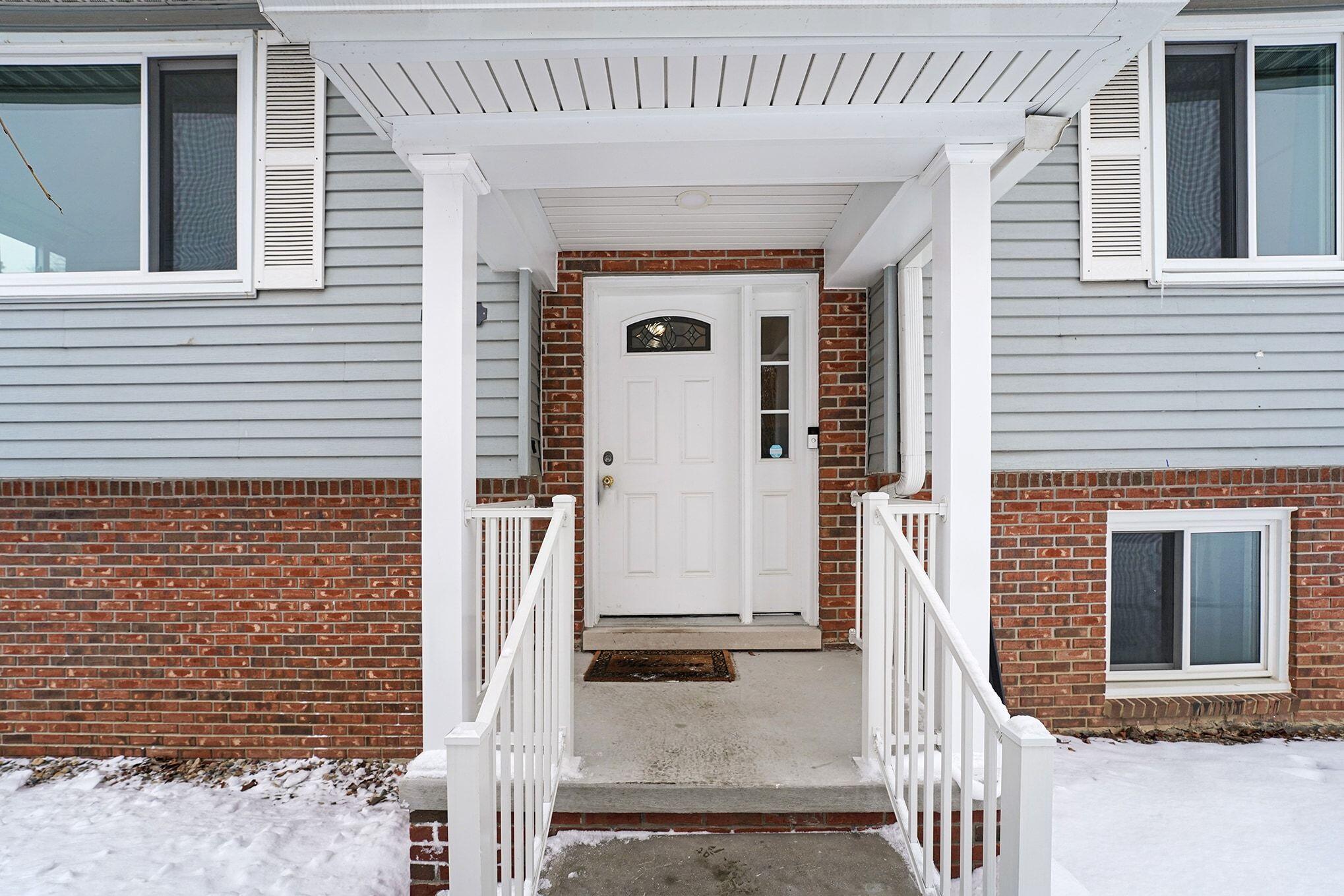 24213 Broadview Street