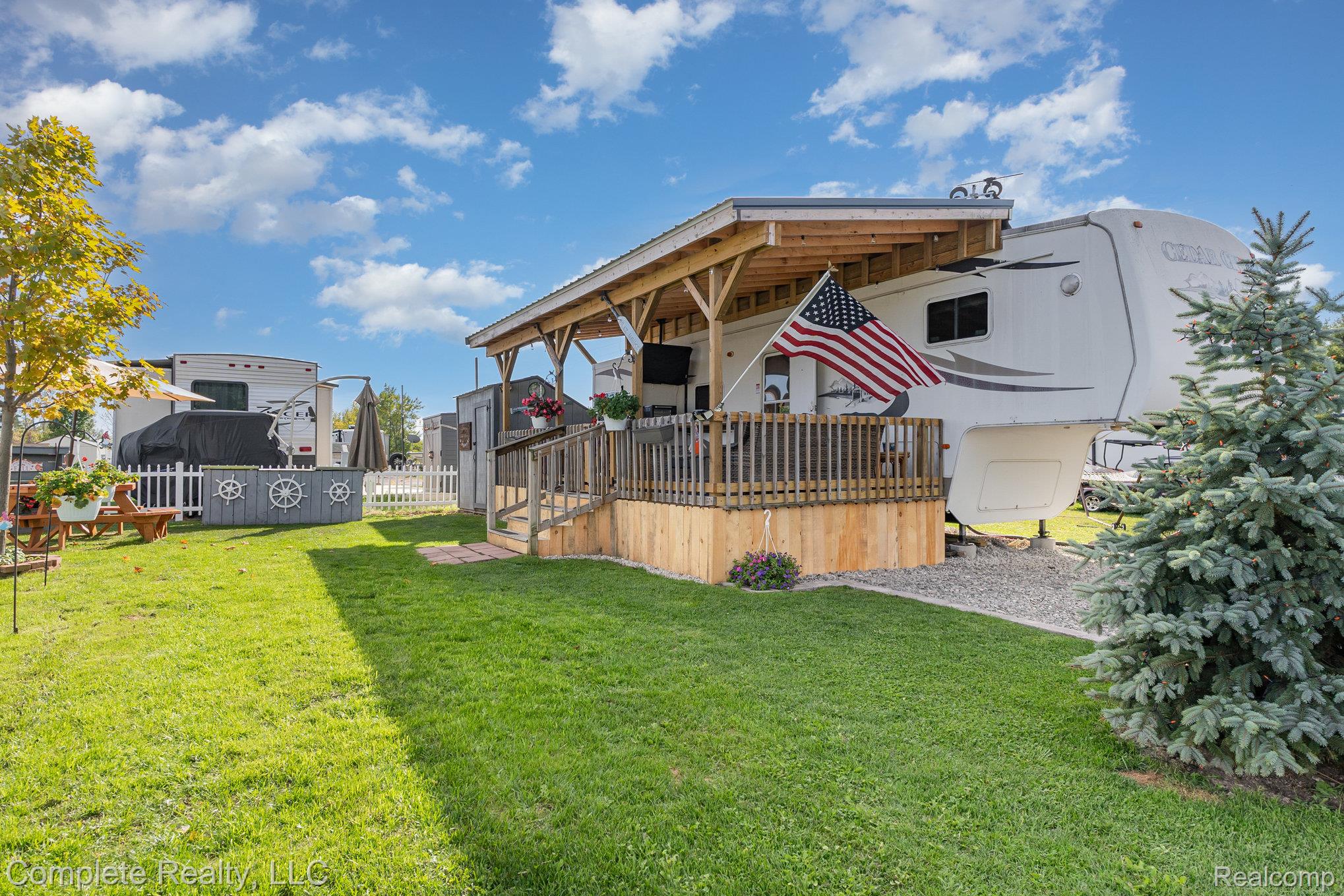 831 S Main Unit 220 Street