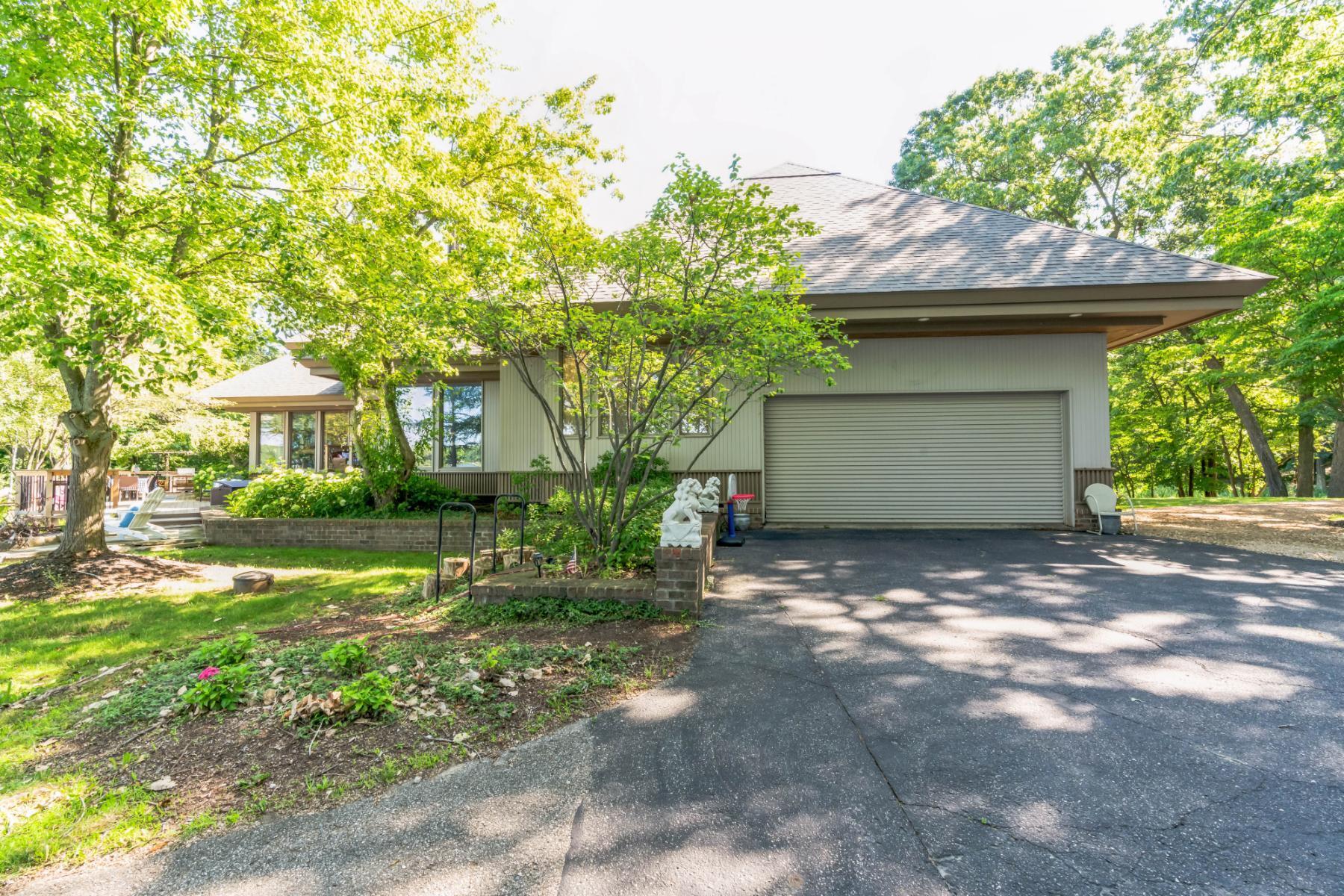 401 Glazier Road