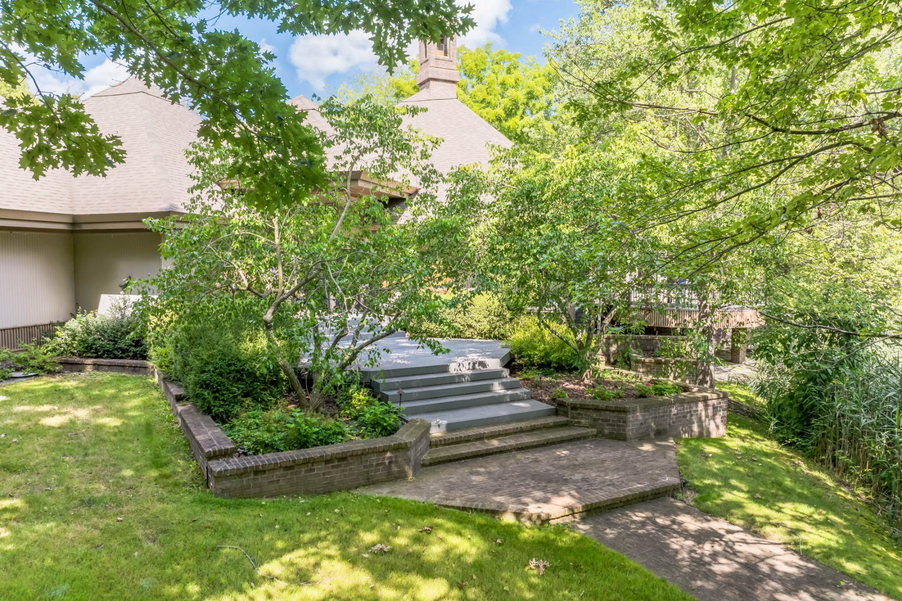 401 Glazier Road