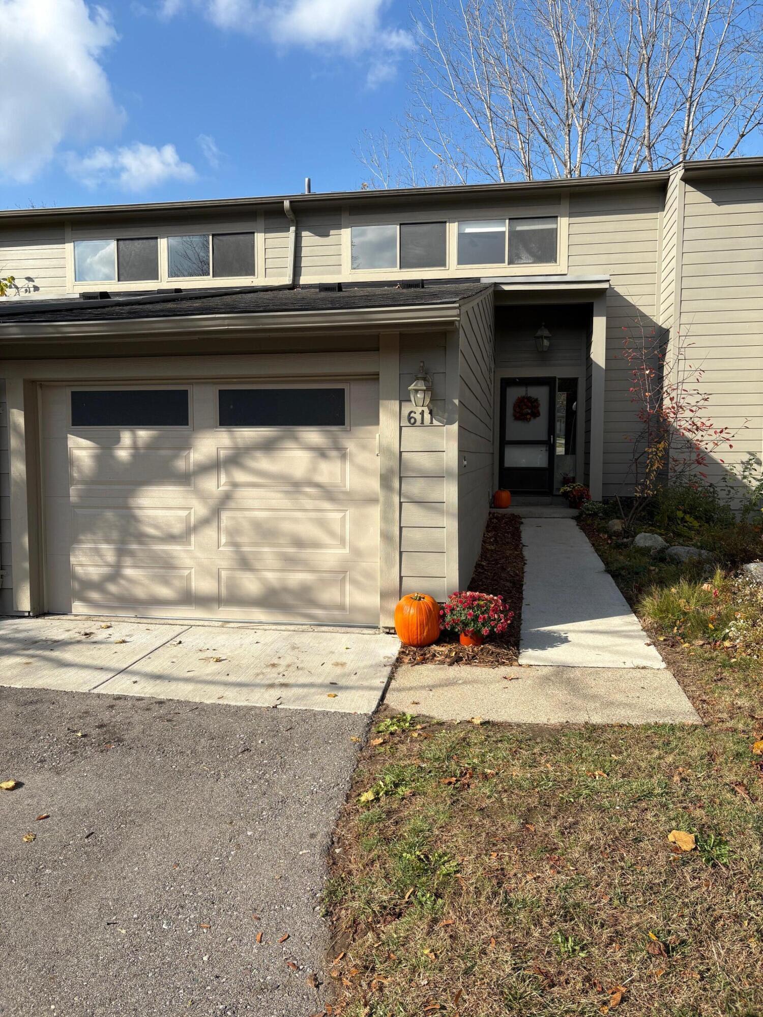 611 Watersedge Drive