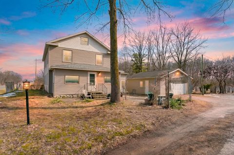 35553 M 43 Waverly Township MI 49079