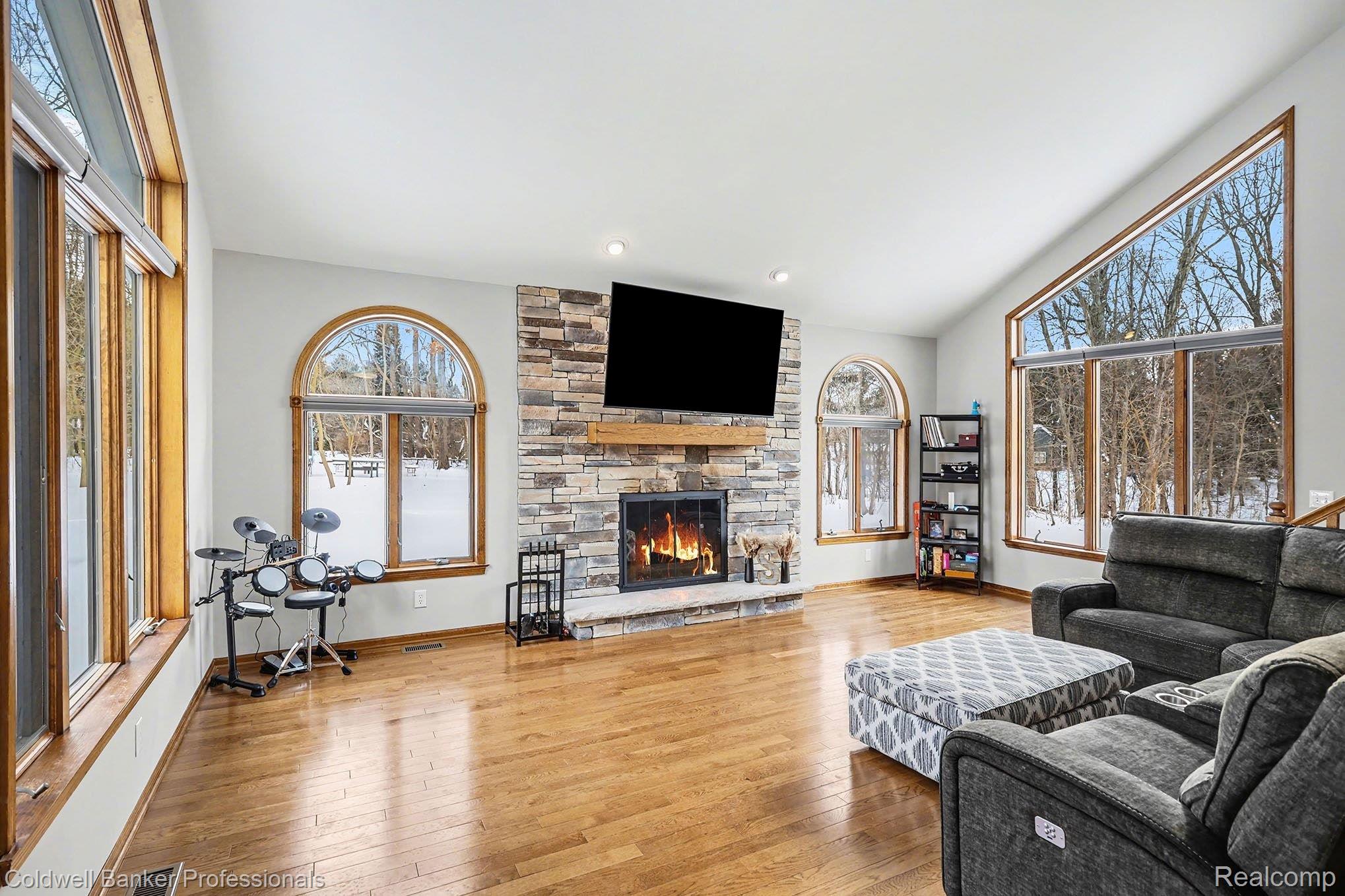 3172 Shadow Brook Lane