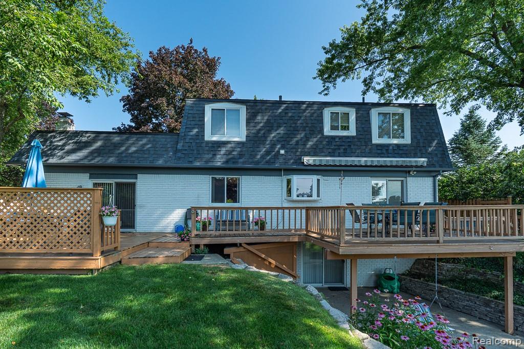 1854 Lyster Lane