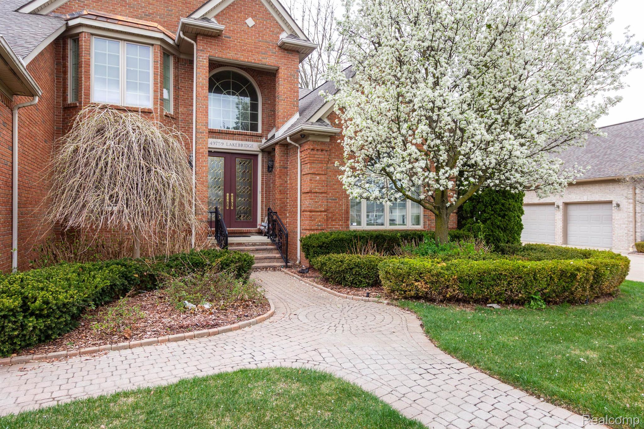 49759 Lakebridge Drive