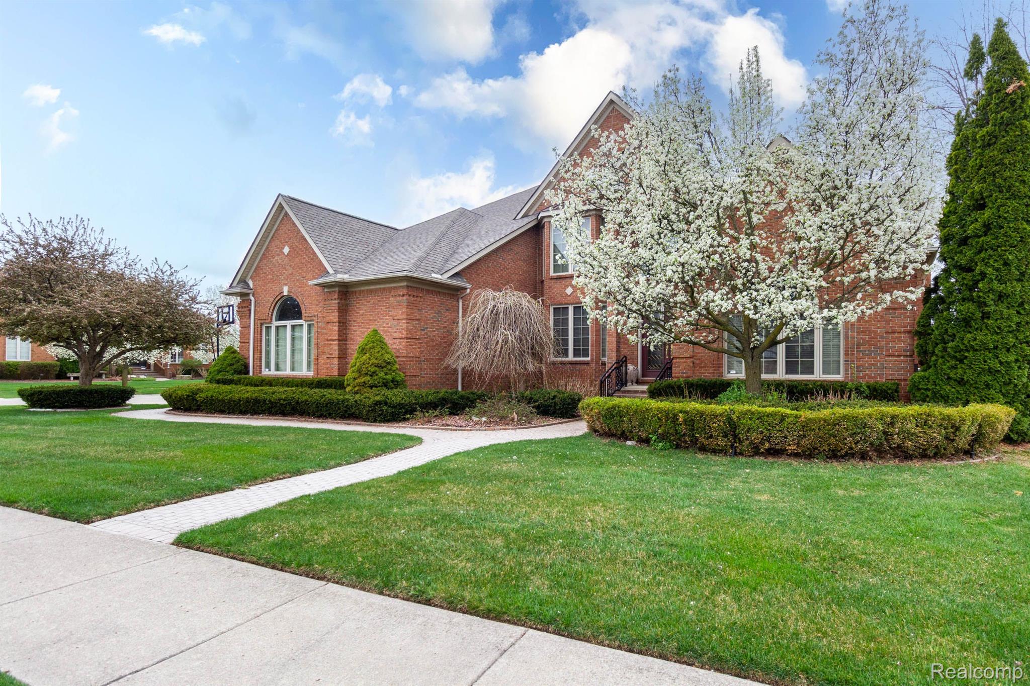 49759 Lakebridge Drive