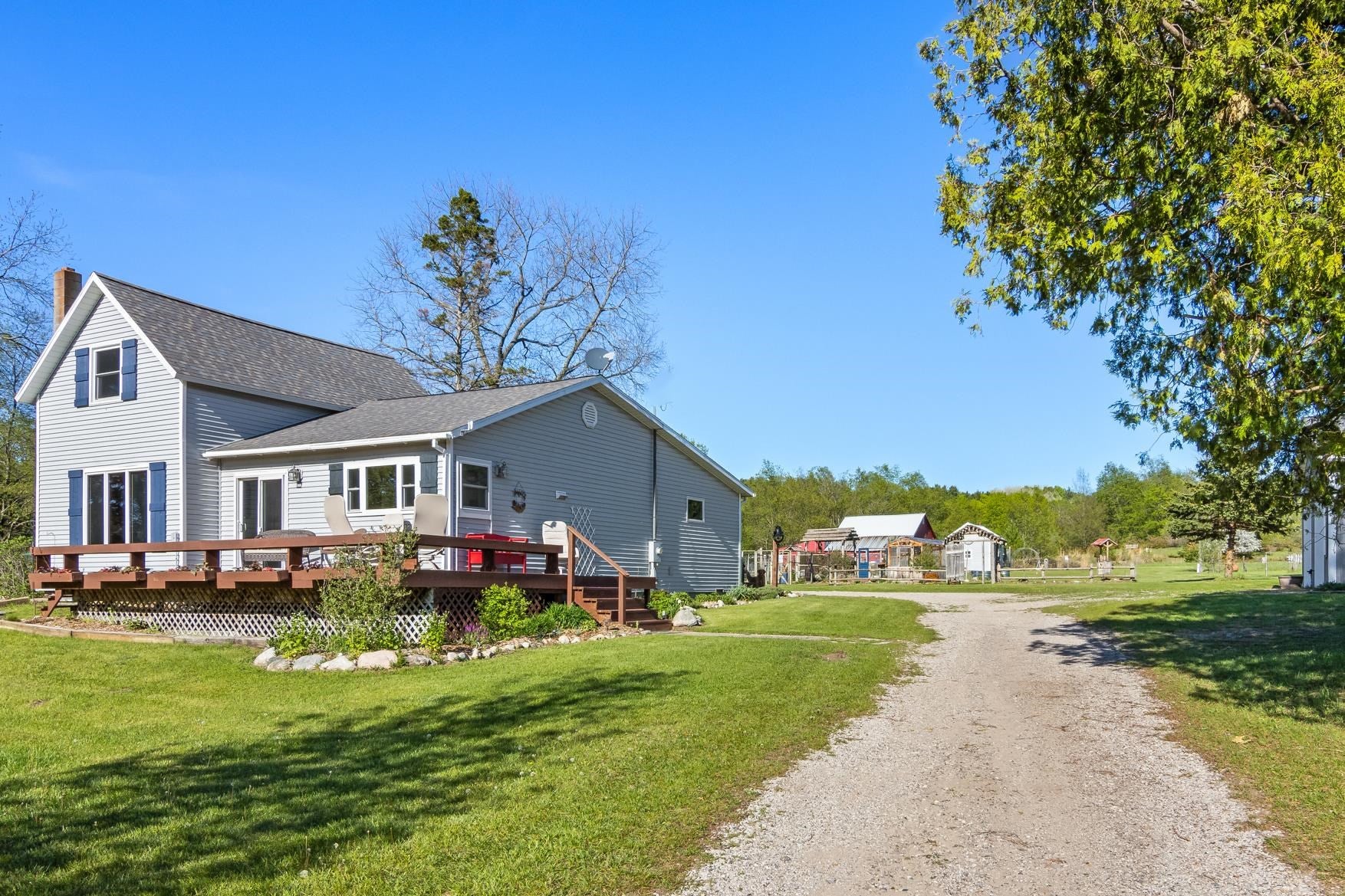 2389 Paul Rose Road