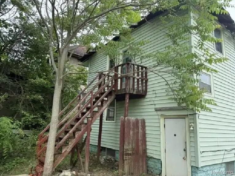 420 E Dayton Street