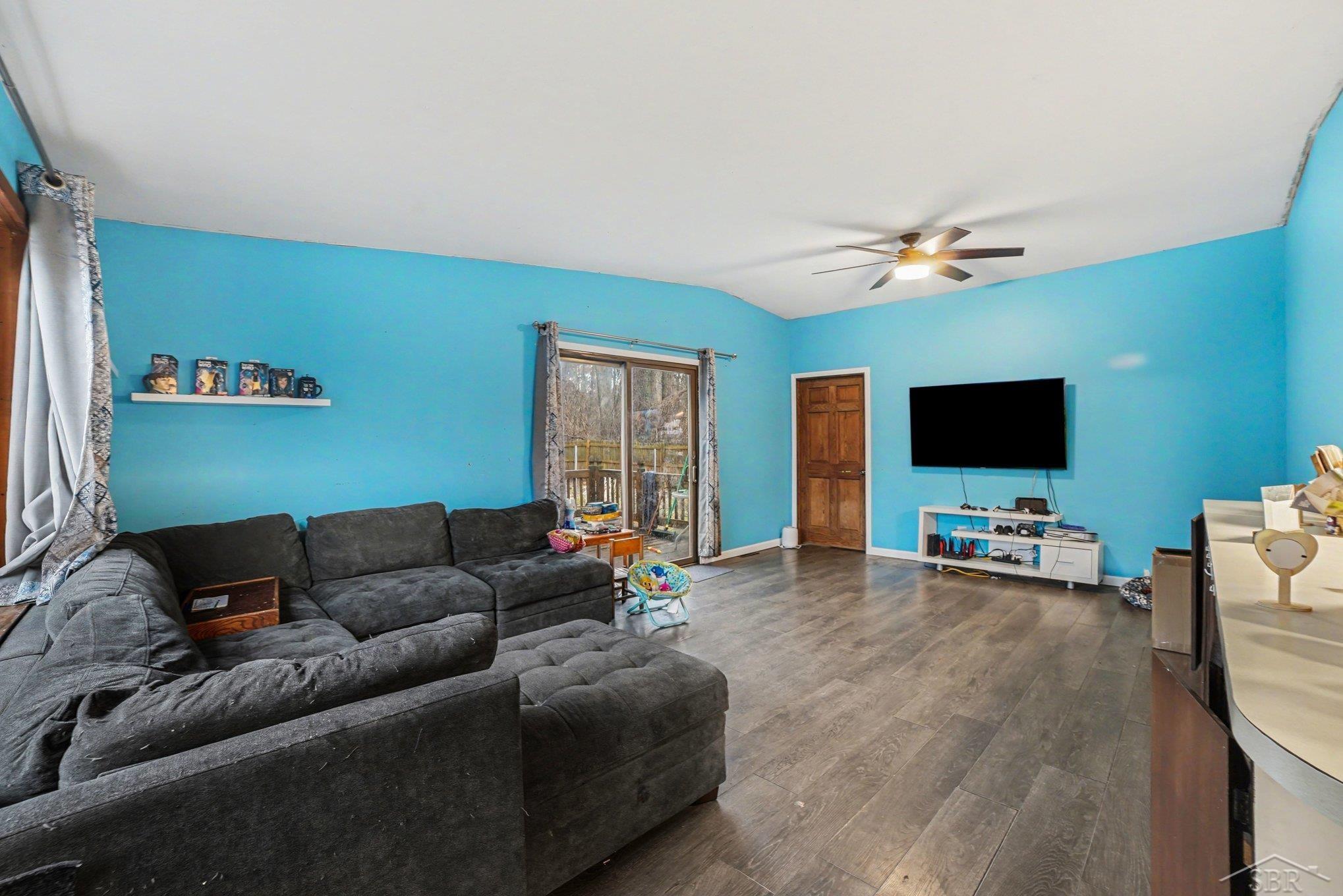 3305 Robertson Drive