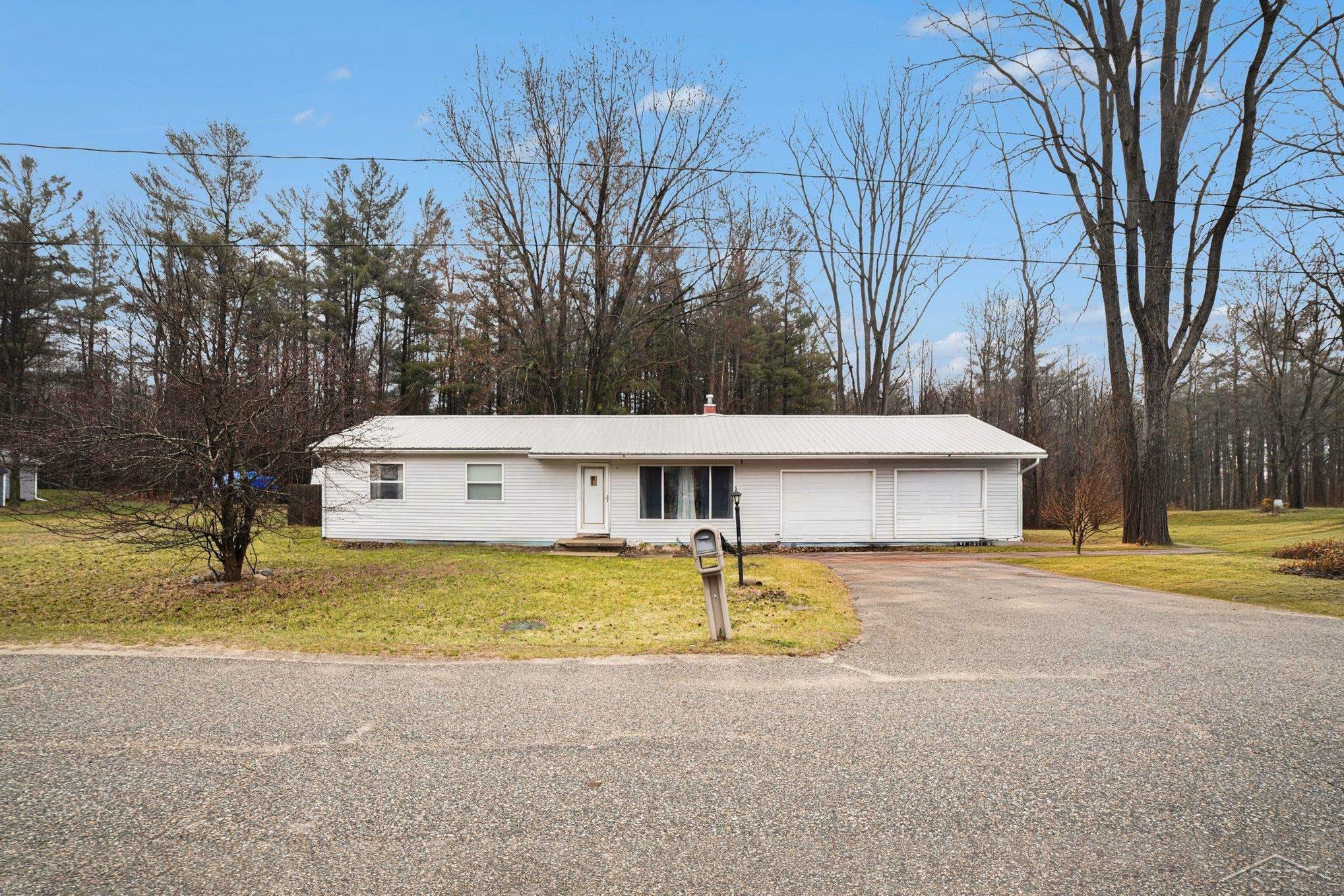 3305 Robertson Drive