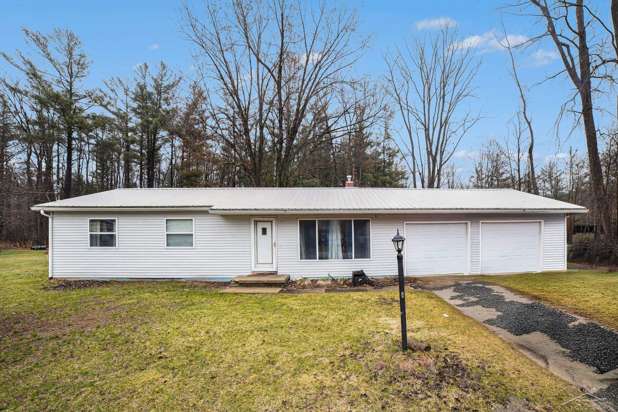 3305 Robertson Drive