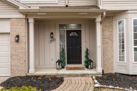 1065 Equestrian Drive South Lyon City MI 48178