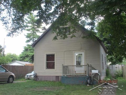 1516 GREENWICH Saginaw City MI 48602