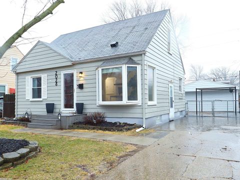 Photo of 2028 Barrett Street, Royal Oak City, MI 48067 (MLS # 58050201283)