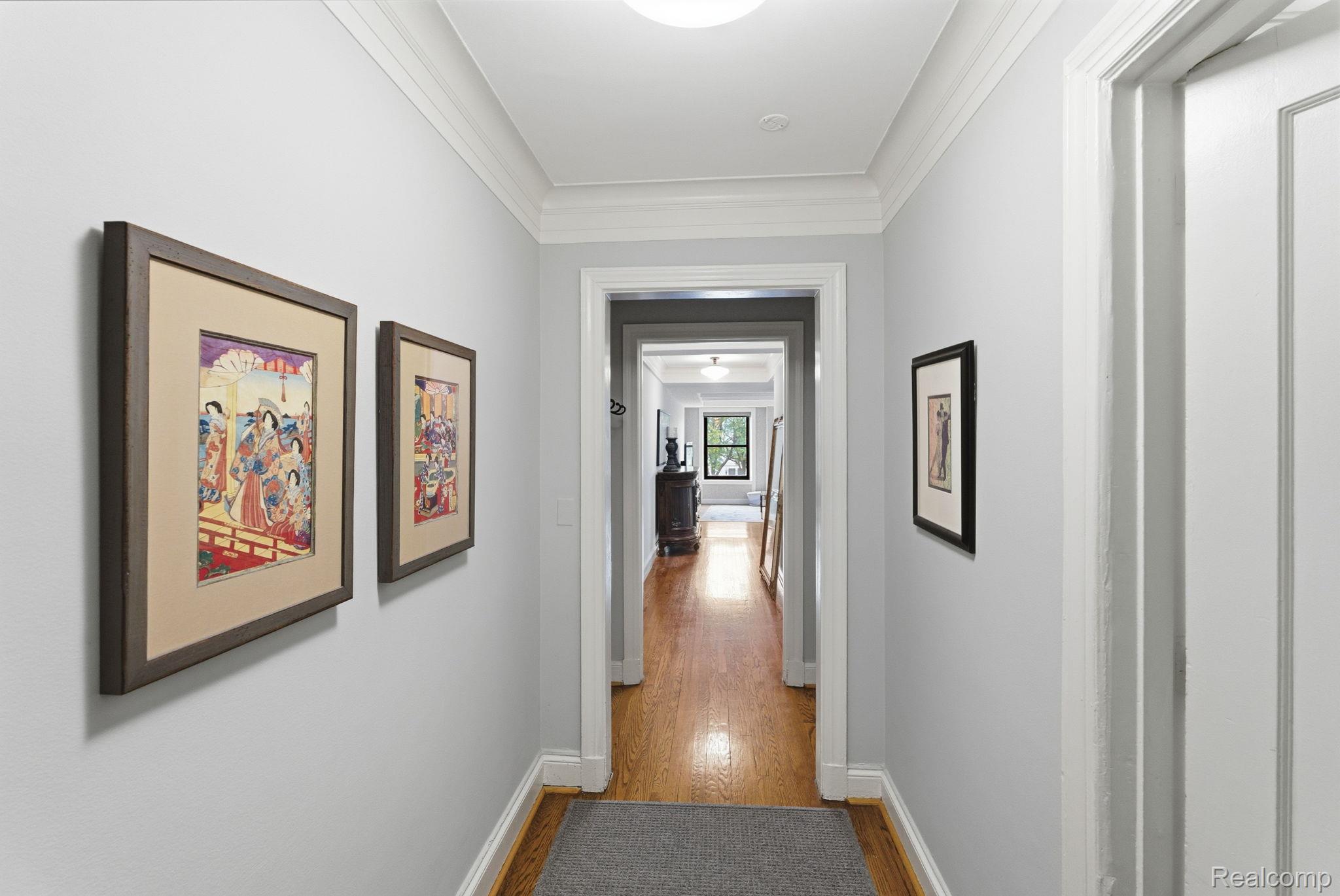 15 E Kirby Street 204