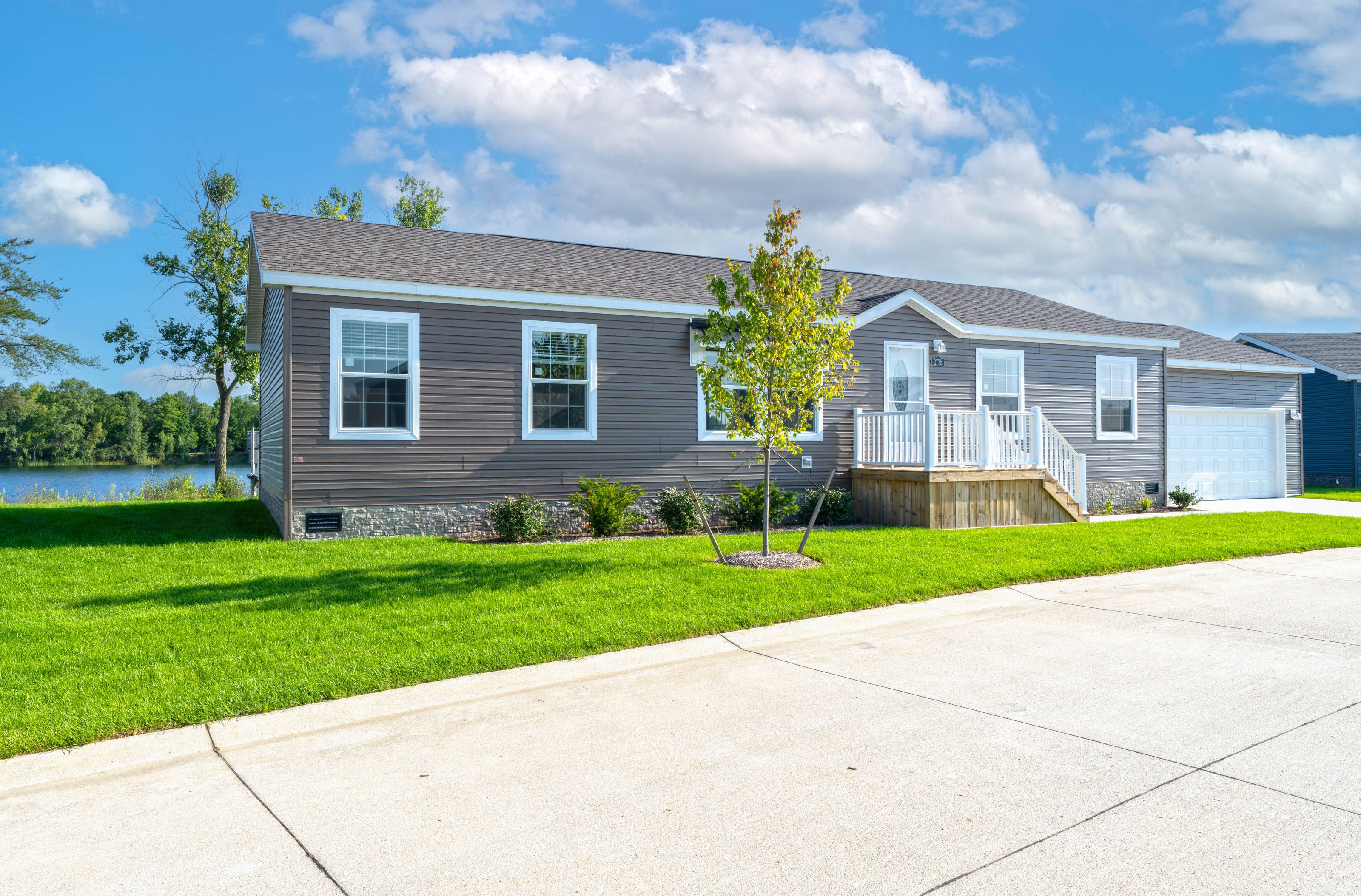 2775 NAPLES Court