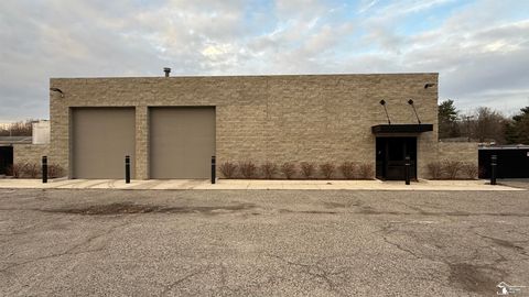 1818 Monroe Street Carleton Village MI 48117