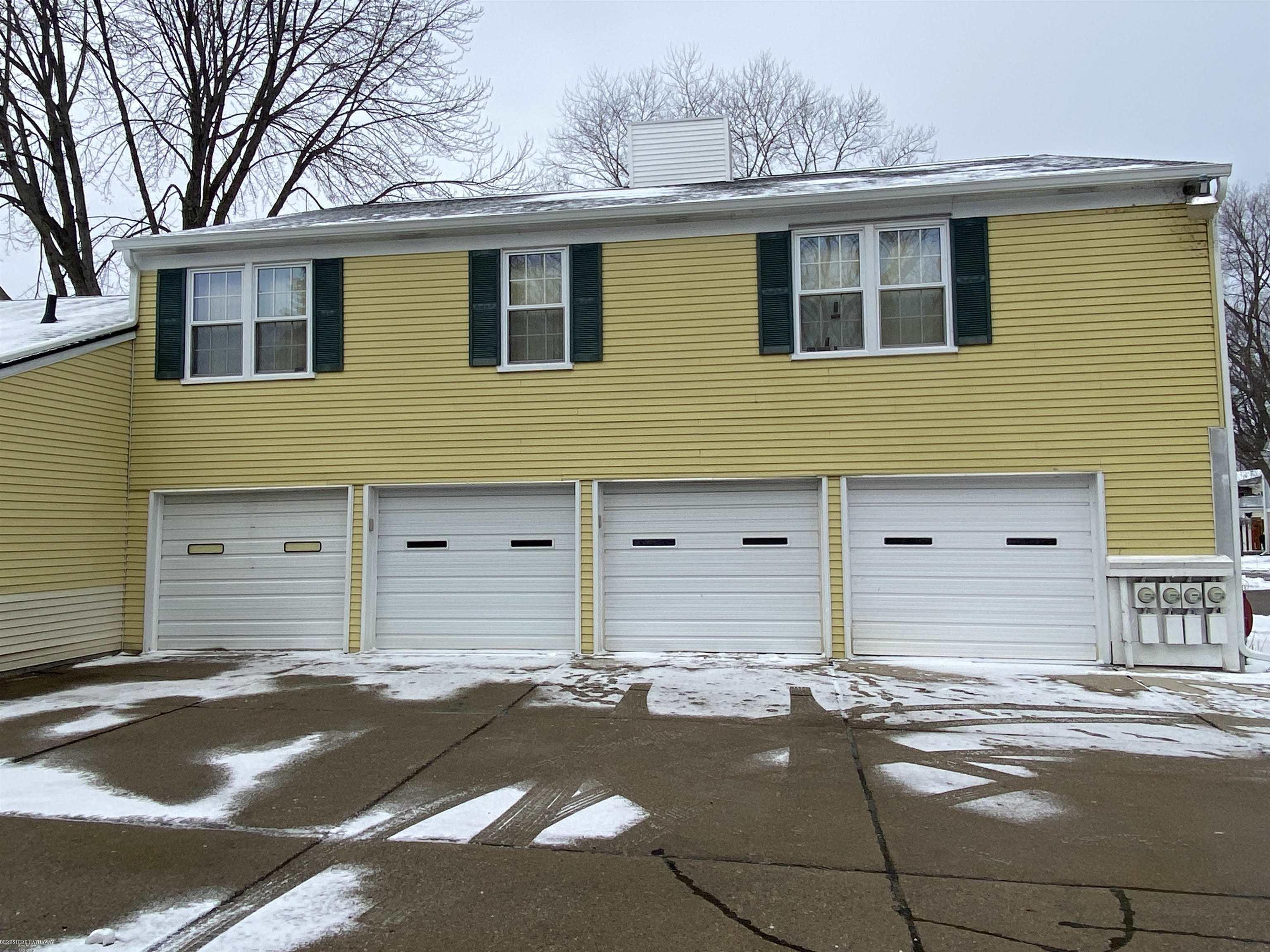 24722 Meadow Creek Drive