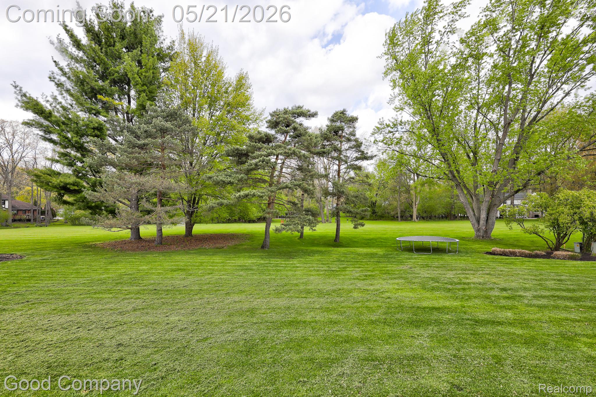 2584 Devonwood Drive