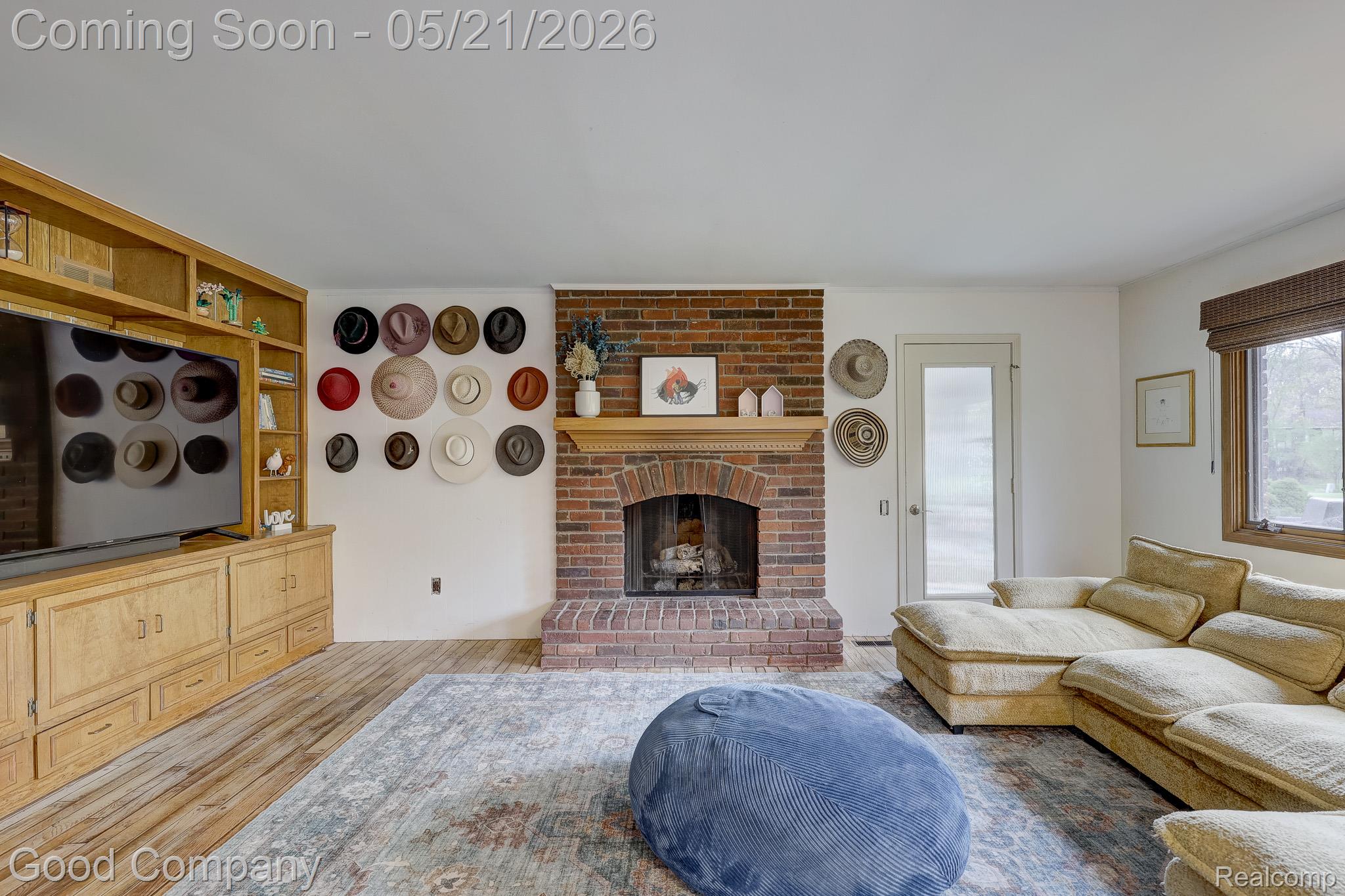 2584 Devonwood Drive