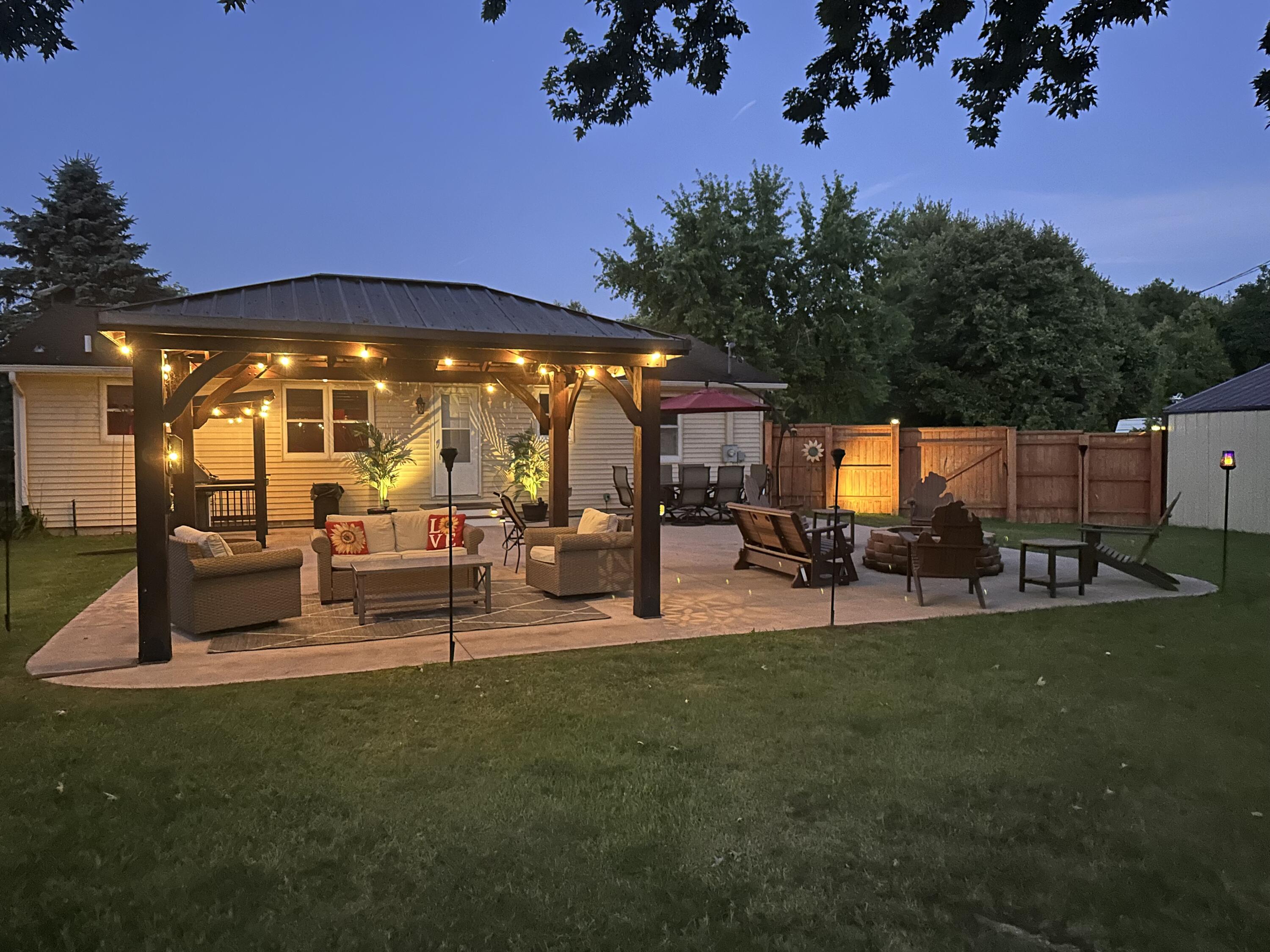 3348 Dexter Trail