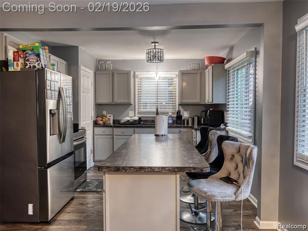 11201 Beaconsfield Street