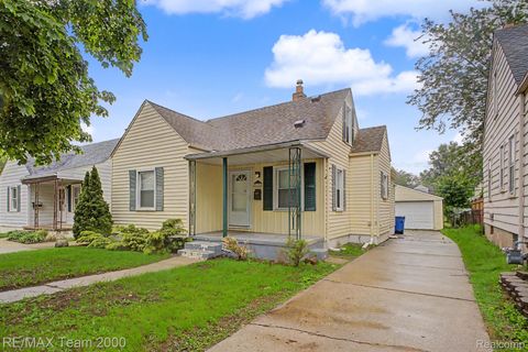 Photo of 5635 Westpoint Street, Dearborn Heights City, MI 48125 (MLS # 20261037622)