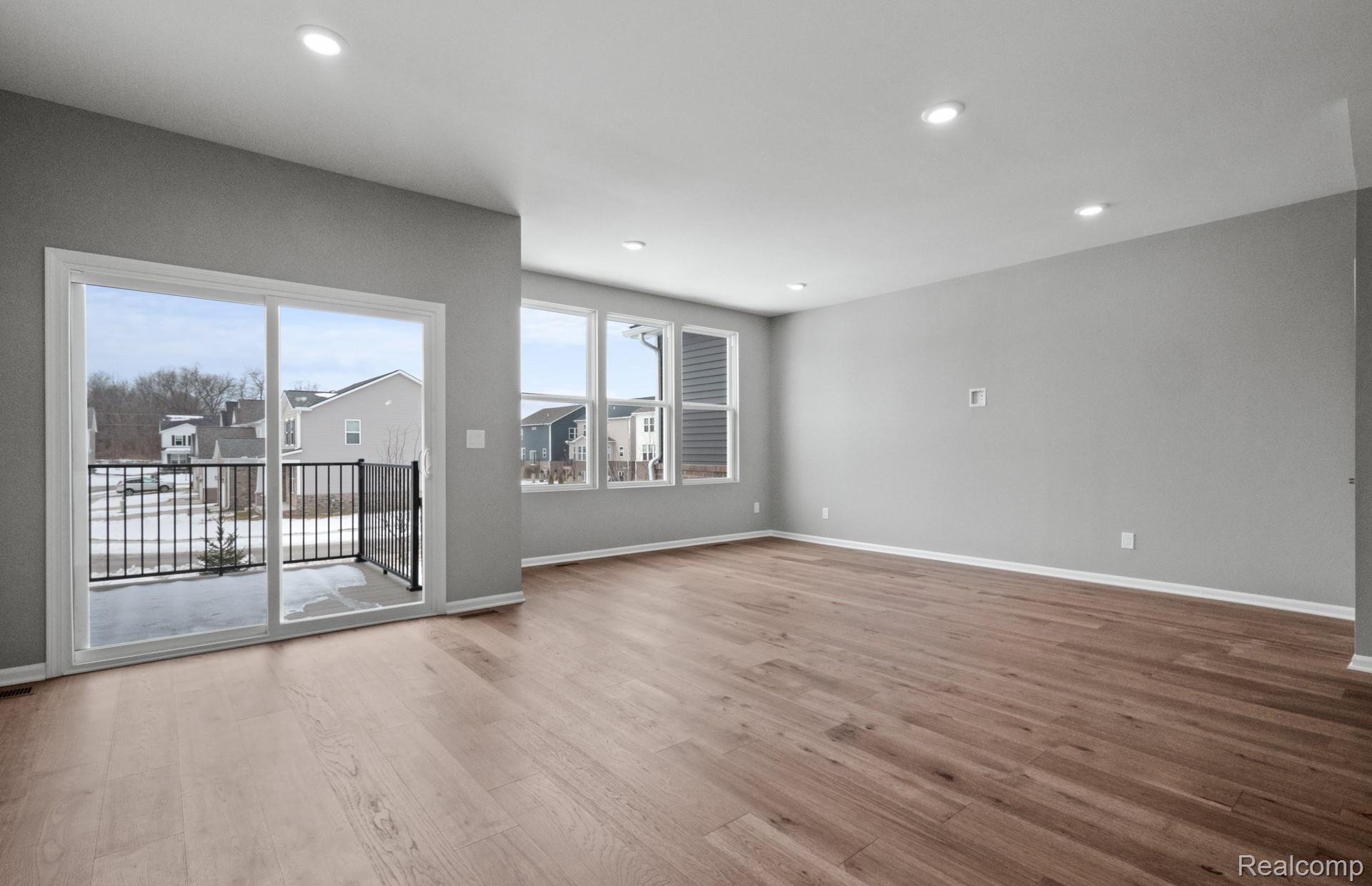 4076 NOTTINGHAM Circle