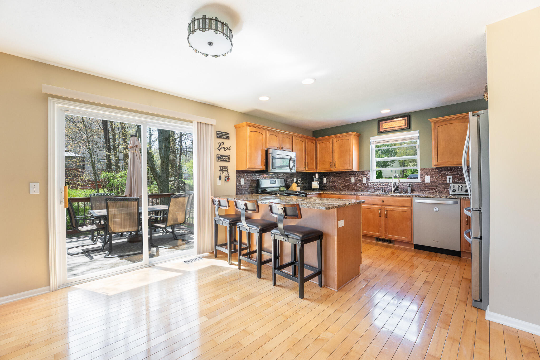 1637 Tanager Lane
