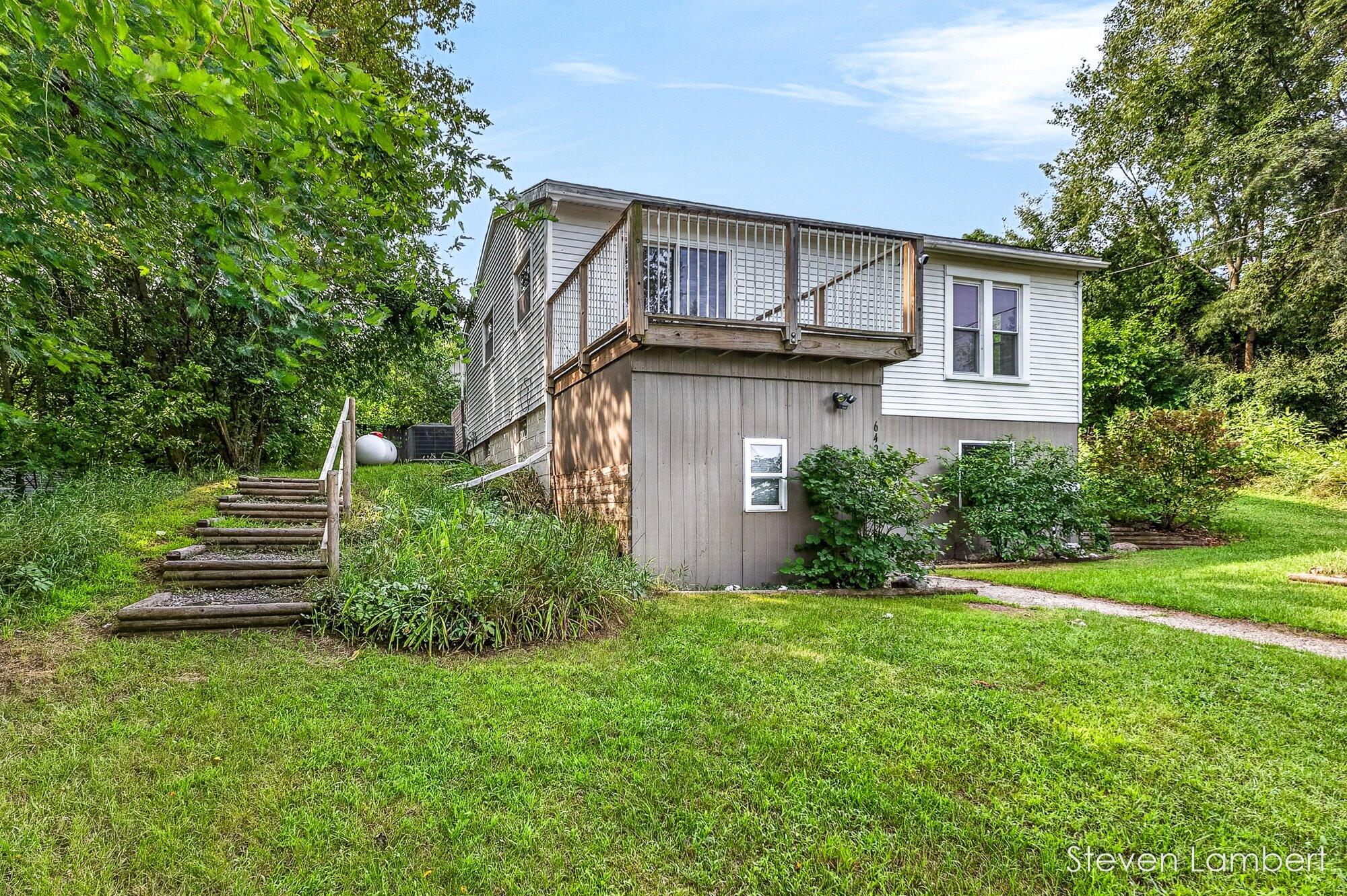 6499 Oakwood Drive