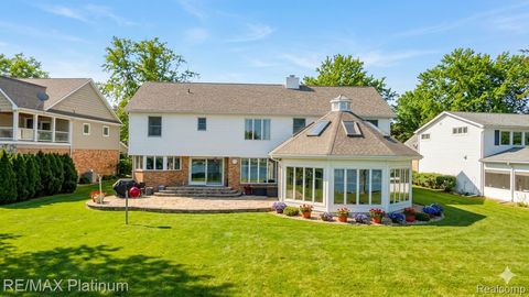 2863 Walmsley Circle Drive Orion Charter Township MI 48360