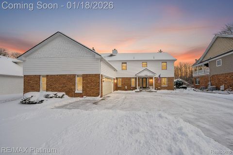 2863 Walmsley Circle Drive Orion Charter Township MI 48360