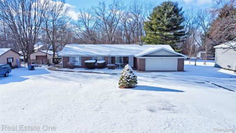 14334 Swanee Beach Drive Fenton City MI 48430