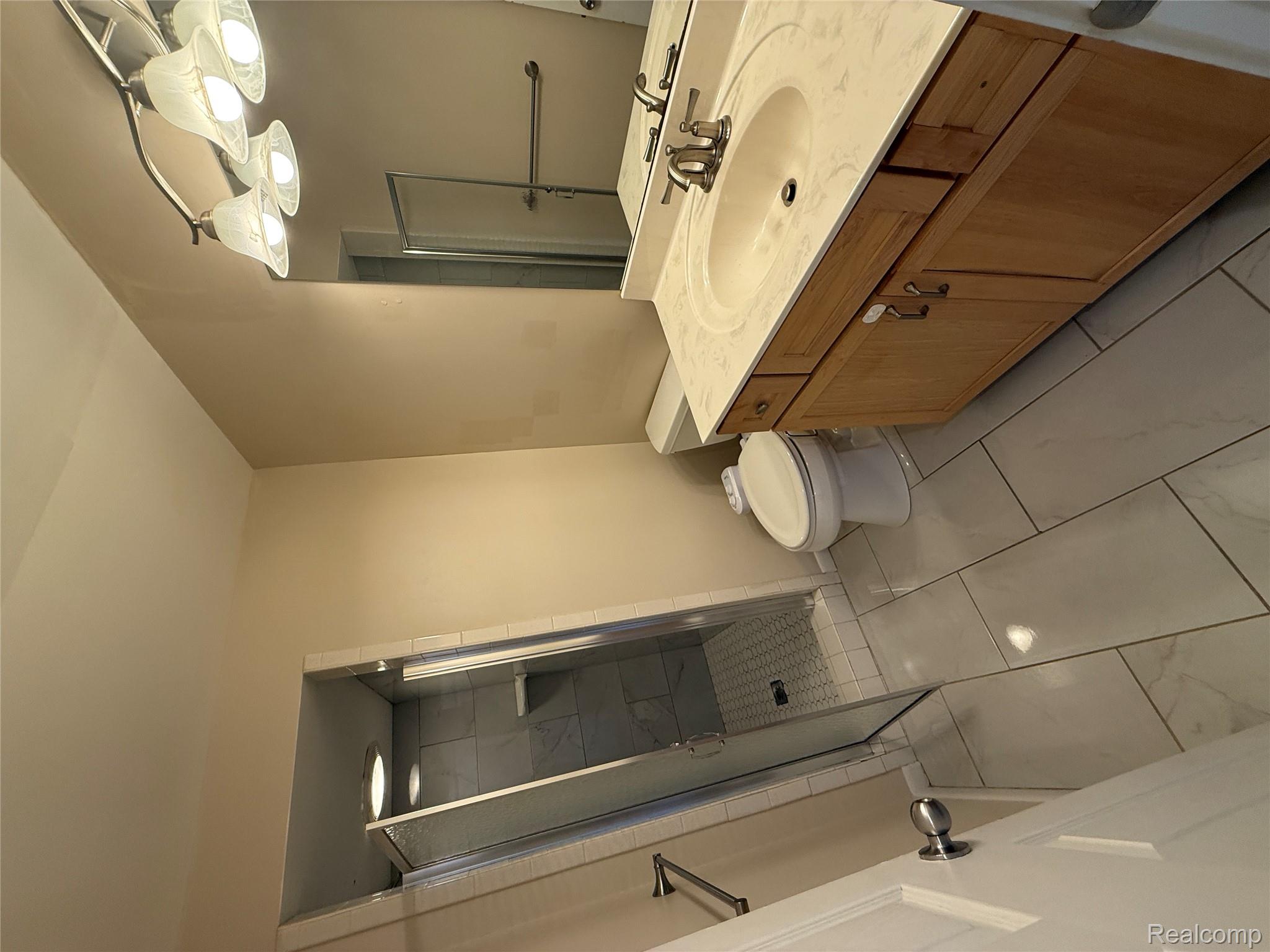 6352 LAURENTIAN Court